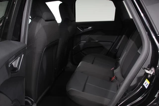 Audi Q4 e-tron Audi Q4 e-tron 40 Advanced Edition | Navigatie | Climate Control | DAB | Led | Electrisch bedienbare achterklep | 19