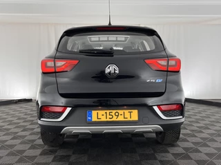 MG ZS EV MG ZS EV Luxury 45 kWh (INCL-BTW) *PANO | FULL-LEATHER | CCS-FASTLOADER | KEYLESS | NAVI-FULLMAP | ADAPTIVE-CRUISE | CAMERA | HEATED-SPORTSEATS | CARPLAY | BLINDSPOT | DAB | LANE-ASSIST | 17