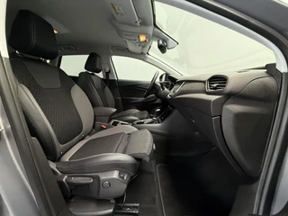 Opel Grandland X Opel Grandland X 1.2 Turbo Business Executive | Automaat | Navigatie | Trekhaak - afbeelding nr 16