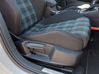 Volkswagen Golf 1.4 TSI PHEV GTE Executive | Navi | Clima | Adap.Cruise | Led Koplampen | Bluetooth Carkit+Streaming | Pdc V+A+Camera | Licht+Regensensor | Sfeerverlichting | Privacy Glass | 19''lm |Trekhaak - afbeelding nr 29