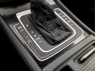 Volkswagen Golf Volkswagen Golf 1.4 TSI GTE 204Pk Automaat (SCHUIFDAK, NAVIGATIE, CLIMATE, CAMERA, GETINT GLAS, SPORTSTOELEN, LED KOPLAMPEN, CRUISE, NIEUWE APK, NIEUWSTAAT) - afbeelding nr 23