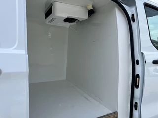 Ford Transit Custom Ford Transit Custom 280 2.0 TDCI L1H1 Trend 136pk | Koelauto | Koelwagen | Koel | BPM vrij | Koeling Temperatuur  tot -20 graden bij max 30 graden buitentemperatuur | Stoelverwarming | Koelunit type Z120 merk Zanotti onderdeel Daikin | Camera - afbeelding nr 14