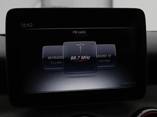 Mercedes-Benz CLA Mercedes-Benz CLA-klasse 180 AMG | Stoelverwarming | Sportstoelen | Camera | Navigatie | Park Assist | Full LED | Cruise control | Airco - afbeelding nr 20