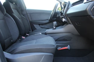 Renault Clio Renault Clio 1.6 E-Tech Hybrid 140 Zen Airco|Cruise|Navi|Audio - afbeelding nr 16