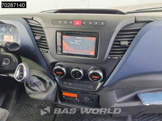 Iveco Daily Iveco Daily 40C18 3.0L Automaat Bakwagen Navi Airco Cruise Euro6 Schuifzeilen Plane Meubelbak Koffer 21m3 Airco Trekhaak Cruise control - afbeelding nr 12
