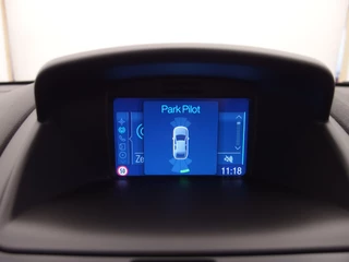 Ford Fiesta TREKHAAK / NAVI / CLIMA / PDC / BLUETOOTH / CRUISE / NL-AUTO - afbeelding nr 11