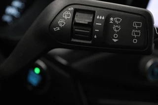 Ford Focus Ford Focus Wagon 1.5 EcoBoost ST Line Business (PARKEERSENSOREN, TREKHAAK, STOELVERWARMING, NAVIGATIE, NL-AUTO) - afbeelding nr 17