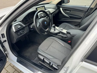 BMW 3 Serie BMW 320i LCI Touring 184PK AUT LED Pano Groot Navi Trekhaak - afbeelding nr 24