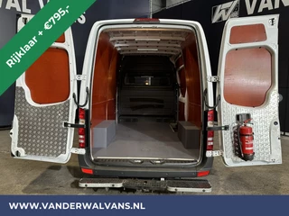 Mercedes-Benz Sprinter Mercedes-Benz Sprinter 316 CDI 163 pk L2H2 Euro6 RIJKLAAR Airco | 2800kg Trekhaak | Cruisecontrol | Parkeersensoren Multifunctioneel stuur - afbeelding nr 3