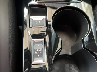 Peugeot 2008 Peugeot 2008 1.2 130 PK Automaat Allure Navi* Carplay Camera Stoelverwarming ACC DAB Keyless 17 Inch Velgen Parkeersensoren - afbeelding nr 27