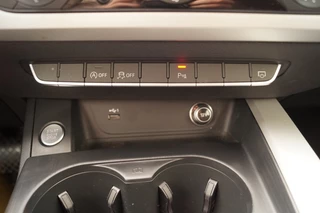 Audi A4 Audi A4 Avant 30 TDI Automaat -NAVI-LEER-ECC-PDC- - afbeelding nr 20