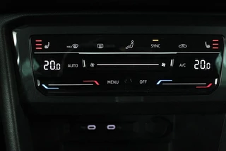 Volkswagen Tiguan Volkswagen Tiguan 1.5 TSI Life | Stoelverwarming | Trekhaak | LED Plus | Camera | Massage | Navigatie | Adaptive cruise | Ergo Active | Navigatie | Keyless - afbeelding nr 23