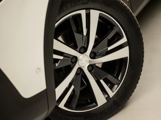 Peugeot 5008 Automaat (APPLE CARPLAY, STOELVERWARMING, LEDER, GROOT NAVI, 360 CAMERA, KEYLESS, SPORTSTOELEN, GETINT GLAS, CRUISE, NIEUWE APK, NIEUWSTAAT) - afbeelding nr 34