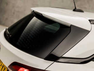 Opel Astra Opel Astra Sports Tourer 1.2 Sport (APPLE CARPLAY, NAVIGATIE, CLIMATE, CAMERA, ADAPTIVE CRUISE, SPORTSTOELEN, GETINT GLAS, LEDER, TREKHAAK, NIEUWSTAAT) - afbeelding nr 33