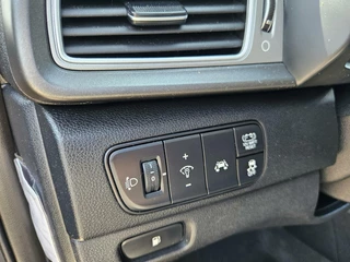 Kia Niro Kia Niro 1.6 GDi Hybrid DynamicLine | Hybrid | Carplay / Navi / Camera - afbeelding nr 28