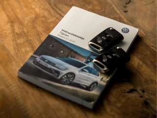 Volkswagen Tiguan Volkswagen Tiguan 1.5 TSI ACT Sportline Business 150Pk Automaat (PANORAMADAK, APPLE CARPLAY, GROOT NAVI, LED KOPLAMPEN, KEYLESS, LEDEREN SPORTSTOELEN, STOELVERWARMING, ADAPTIVE CRUISE, ELEK ACHTERKLEP, GETINT GLAS, NIEUWSTAAT) - afbeelding nr 24