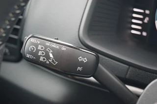 Škoda Karoq Škoda Karoq 1.5 TSI DSG Sportline/ Panodak/ Standverwarming/ Camera/ ACC/ DCC - afbeelding nr 40