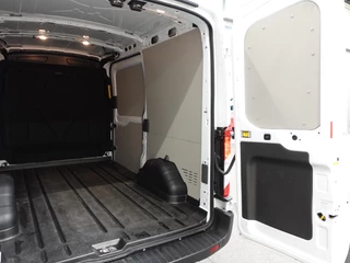 Ford Transit Ford Transit 105pk 2.0 L2H2 Trend Airco Trekhaak Navi Cruise Airco Navi Trekhaak Cruise Control - afbeelding nr 3