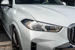BMW X5 BMW X5 xDrive50e Hybrid M-Sport | Pano Skylounge | HUD | 360 | Brooklyn Grau - afbeelding nr 22
