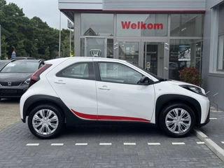 Toyota Aygo Toyota Aygo X 1.0 VVT-i MT Play + Red Pack Apple/Android, Cruise, Voorstoelen verwarmd , All-in Rijklaarprijs - afbeelding nr 26