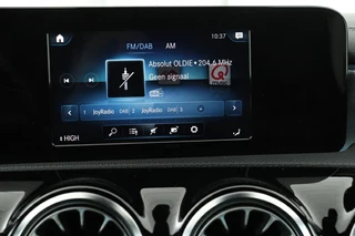 Mercedes-Benz A-Klasse Mercedes-Benz A-klasse 250e AMG Night | Panoramadak | Adaptive cruise |  Carplay | Stoelverwarming | Camera | Leder/Alcantara | Full LED | Sfeerverlichting | Navigatie - afbeelding nr 25