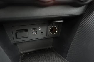 Mazda 2 Mazda 2 1.5 Skyactiv-G Luxury i-Activesense : dealer onderhouden - afbeelding nr 34