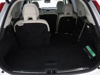 Volvo XC90 Volvo XC90 2.0 T8 AWD Ultimate Bright | Panorama dak | Stoelventilatie - afbeelding nr 15
