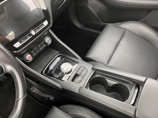 MG ZS EV MG ZS EV Luxury 45 kWh (INCL-BTW) *PANO | FULL-LEATHER | CCS-FASTLOADER | KEYLESS | NAVI-FULLMAP | ADAPTIVE-CRUISE | CAMERA | HEATED-SPORTSEATS | CARPLAY | BLINDSPOT | DAB | LANE-ASSIST | 17