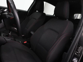 Ford Focus Ford Focus 1.0 EcoBoost ST Line | Stoel & stuurverwarming |  Carplay | Navigatie | Climate control | Parkeerhulp | Cruise control | Bluetooth - afbeelding nr 5