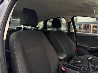 Ford Focus Ford Focus 1.0 Trend | Navigatie | Cruise Control | Parkeersensoren | Airconditioning | NAP - afbeelding nr 37