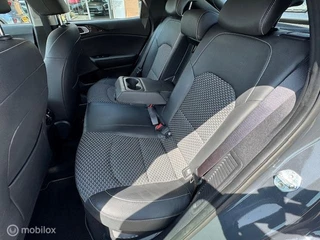 Kia XCeed XCeed 1.6 PHEV Luxe uitvoering  Nieuwe Type & Logo 18 inch Velgen , Stoel Verwarming , Key Less entry , Dodehoek detectie , Electr. Stoel met geheugen , Elect achterklep , Navi - Camera , Parkeerhulp voo & achter, Priveglas - afbeelding nr 25