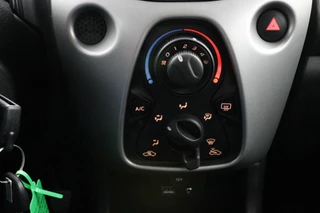 Peugeot 108 Peugeot 108 1.0 e-VTi Access | Airco | 5-deurs! | Bluetooth - afbeelding nr 8