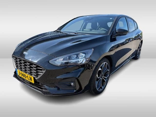 Ford Focus Ford Focus 1.0 EcoBoost Titanium Business ST-Line Camera / Navigatie / Keyless / B&O / 17'' / Stuurverwarming / DAB / Dodehoek / Cruise Control - afbeelding nr 1