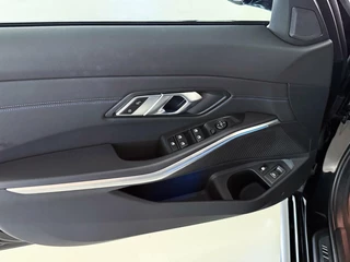BMW 3 Serie BMW 3-serie Touring 330e 293pk M-Sport High Executive | Laser LED | Carplay | Adaptive cruise | Trekhaak - afbeelding nr 43