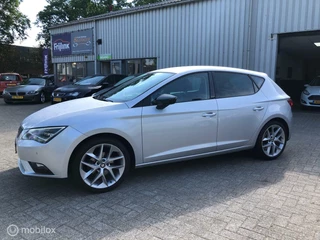 SEAT Leon Seat Leon 1.2 TSI Style Business / AUTOMAAT - afbeelding nr 2