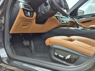 BMW 5 Serie BMW 5-serie 530e iPerformance High Executive Head-up Adap cruise parkeer assistent softclose - afbeelding nr 17