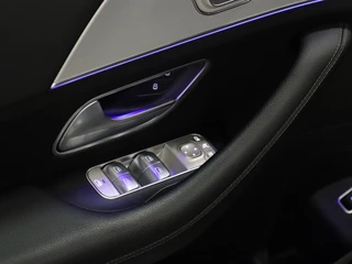 Mercedes-Benz GLE Mercedes-Benz GLE 350 e 4MATIC AMG [APPLE CARPLAY, AIRMATIC, CAMERA + TOP VIEUW, ADAPTIVE CRUISE CONTROL, DIGITAL DASH, SFEERVERLICHTING, STOELVERWARMING, ELEKTRISCHE STOELEN, FLIPPERS, TREKHAAK, NAVIGATIE, NIEUWSTAAT] - afbeelding nr 23