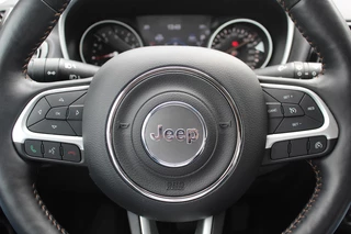 Jeep Compass Jeep Compass 1.4 MultiAir Limited 4x4 / Trekhaak / Camera / Half leder / Navigatie / Keyless / 17'' / Stuurverwarming / DAB / Stoelverwarming / Cruise Control - afbeelding nr 27