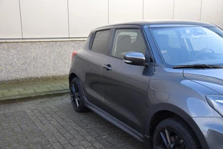 Suzuki Swift Suzuki Swift 1.4 Sport Smart Hybrid | Sport interieur | Zomer/-winterbanden set incl. velgen | Parkeerassistent | - afbeelding nr 32