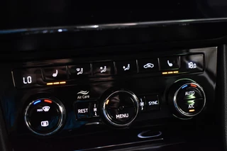 Škoda Superb VIRTUAL/NAVI/TREKHAAK - afbeelding nr 30