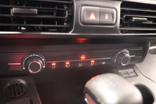 Opel Combo Opel Combo 1.5D 102pk L1H1 3-zits Navigatie Trekhaak Airco Parkeer sensoren Betimmering - afbeelding nr 17