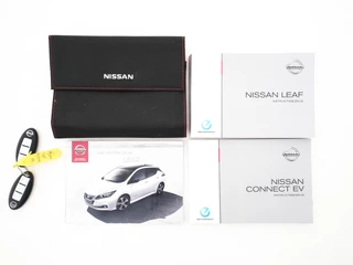 Nissan Leaf Nissan Leaf N-Connecta 40 kWh (INCL-BTW)  Aut. *ADAPTIVE-CRUISE | NAVI-FULLMAP | SURROUND-VIEW | CARPLAY | KEYLESS | BLIND-SPOT |  DIGI-COCKPIT | COMFORT-SEATS | DAB | ECC | PDC | HEATED-SEATS | 17