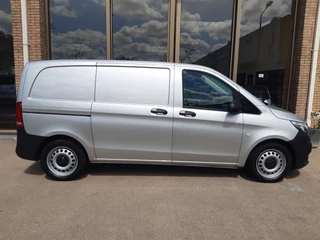 Mercedes-Benz Vito Mercedes-Benz Vito 114 CDI Autm. L&R Schuifdeur Navi Camera Airco Cruise Werkplaats inrichting - afbeelding nr 7