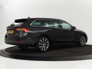 Škoda Octavia Skoda Octavia Combi 1.0 e-TSI Business Edition Plus | Apple Carplay | Cruise Control Adaptief | Navi | Sfeerverlichting |  Dodehoek Detectie | Stoelverwarming - afbeelding nr 31