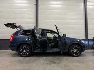 Volvo XC90 Volvo XC90 T8 Recharge AWD Inscription 7P. PANO/LUCHTVERING/TREKHAAK/H&K/360CAMERA/ACC/PILOT-ASSIST/LEER-SPORT/MEMORY/KEYLESS/CARPLAY/STANDKACHEL/PRIVACY/NET GROTE OH BEURT GEHAD!! - afbeelding nr 10