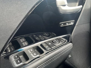 Kia Niro Kia Niro 1.6 GDi PHEV Executive | NAVI | PANO | CAMERA - afbeelding nr 14