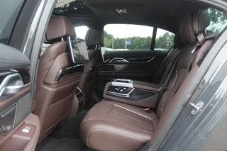 BMW 7 Serie BMW 7 Serie 745e High Exe. M Sport / Schuifdak / 360Camera / Head-up / Softclose / 20'' / Volleder / Nachtzicht / Laser LED / Stoelmassage 4x / Stoelventilatie 4x / Dodehoek / DAB / Navigatie / ACC - afbeelding nr 11