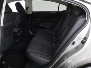 Lexus ES Lexus ES 300h Comfort Line | Schuifdak | Leder |  Stoelverwarming | Adaptive cruise | Carplay | Camera | Memory | Keyless | Full LED - afbeelding nr 7
