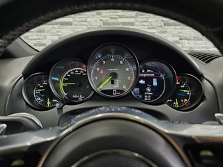 Porsche Cayenne Porsche Cayenne 3.0 S E-Hybrid *GTS uitvoering*22''LMV*NAP*! - afbeelding nr 15