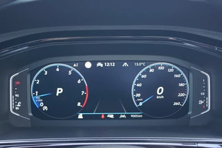 Volkswagen T-Roc Volkswagen T-Roc Cabrio 1.5 TSI DSG R-Line/ Black style/Leer/19 Inch LM/Camera/Virtual c - afbeelding nr 22